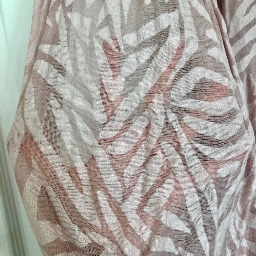 Patterned Infinity Scarf - Picture 2 of 2